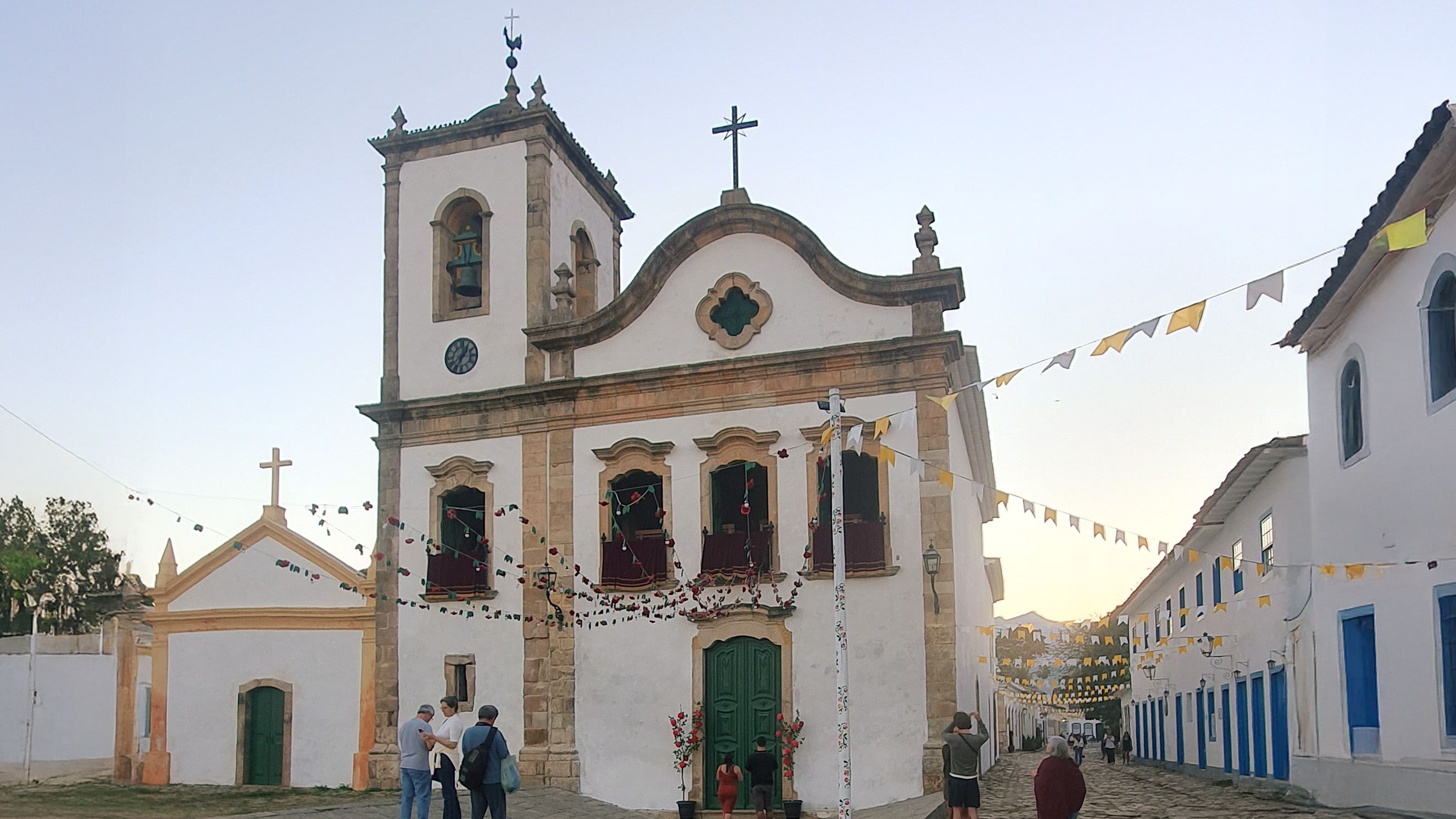 Une église de style coloniale à Paraty